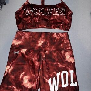 •DARC SPORT 
•Red tie dye look 
•Medium Top
•Small Bottom